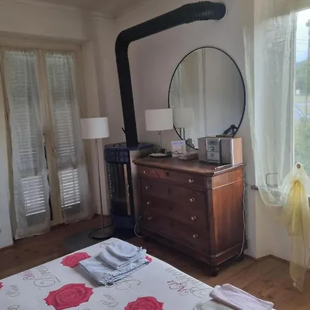 La Casa Dei 2 Laghi Terrace View Апартаменты Авильяна